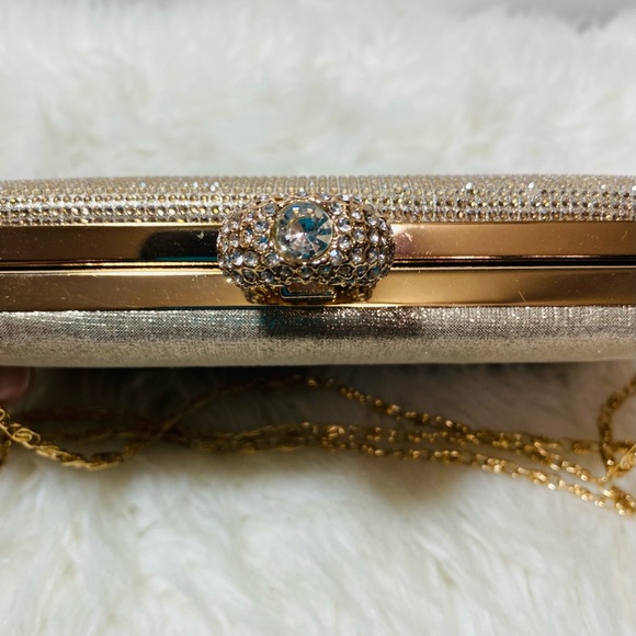 De Blossom Collection Rhinestone Evening Clutch - Picture 2 of 4